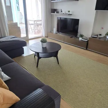 Sale of middle floor apartment in Higueron