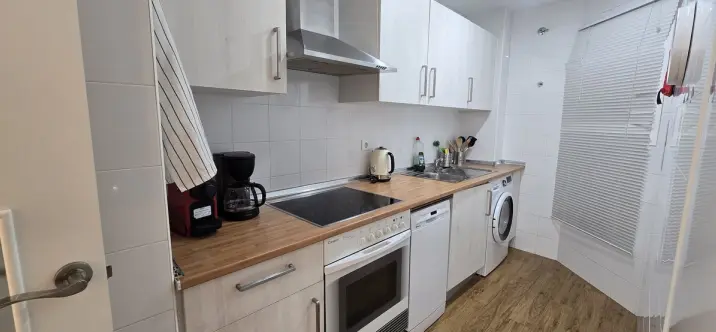 Sale of middle floor apartment in Higueron 4