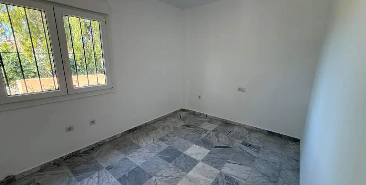 Sale of detached villa in Manilva 42