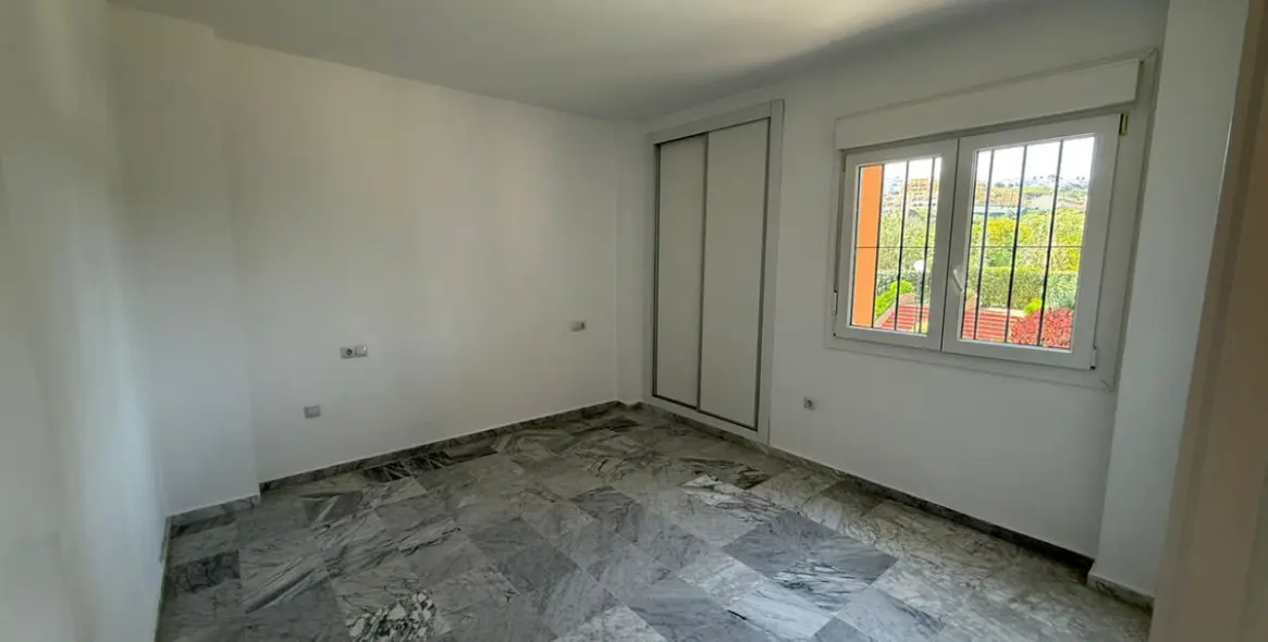 Sale of detached villa in Manilva 60
