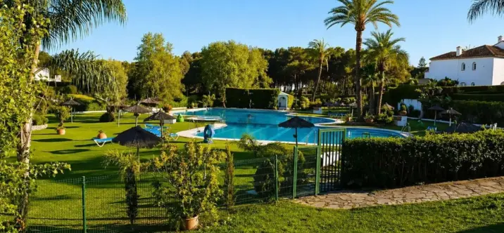 Sale of ground floor apartment in El Paraiso 0