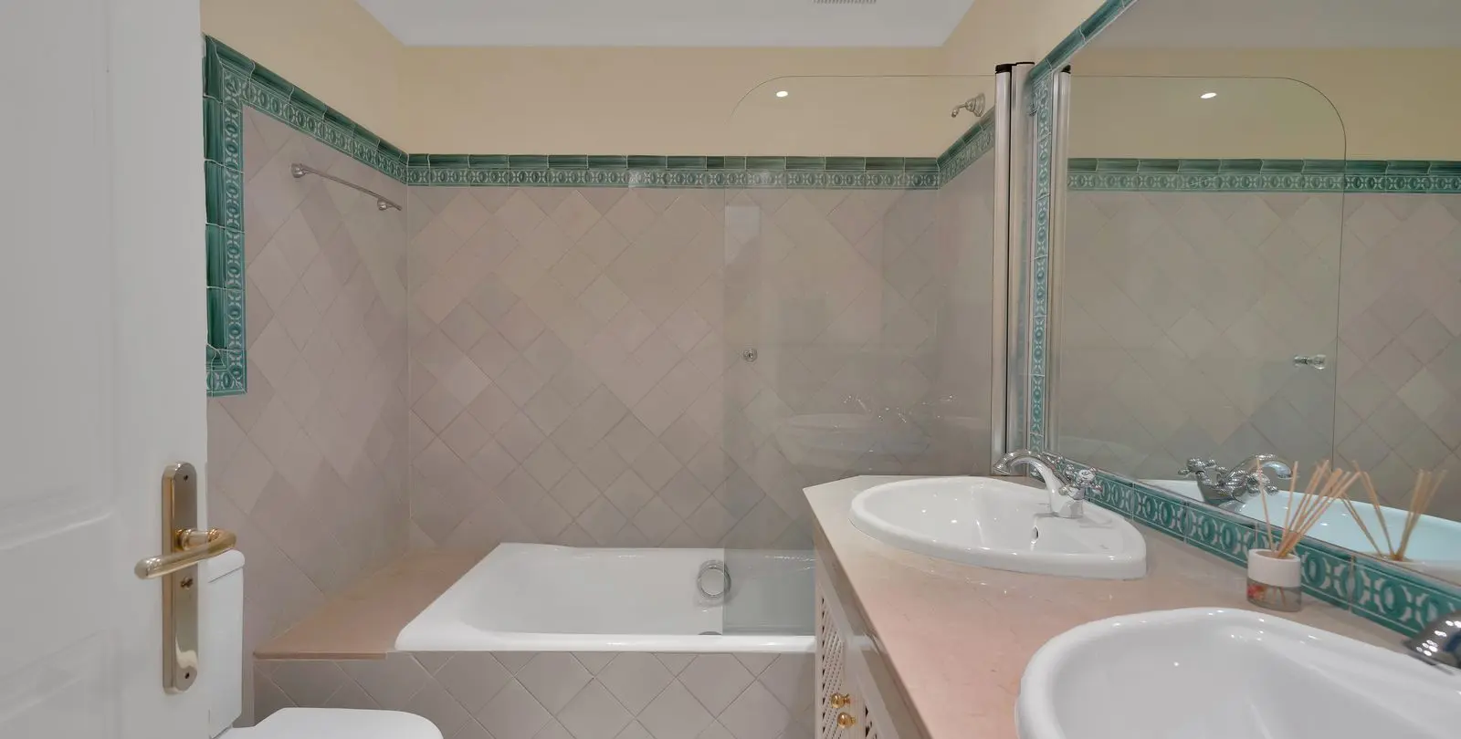 Sale of townhouse in Benahavís 12