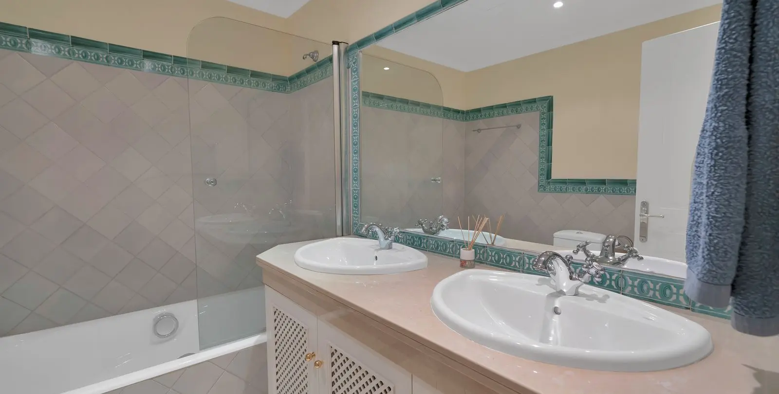 Sale of townhouse in Benahavís 15