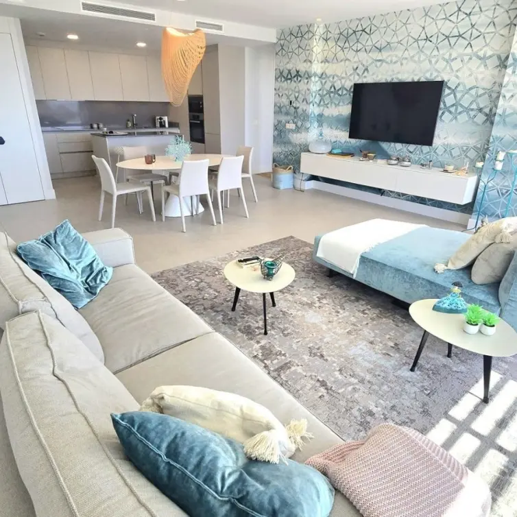 Venta de apartamento en planta media en Benahavís