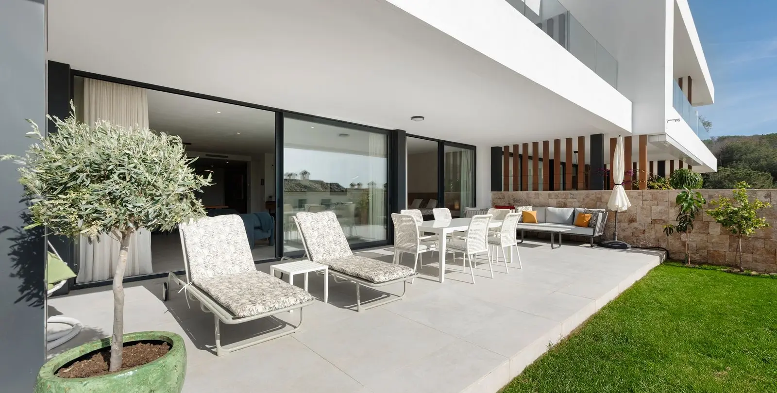 Venta de apartamento en planta baja en Artola 3