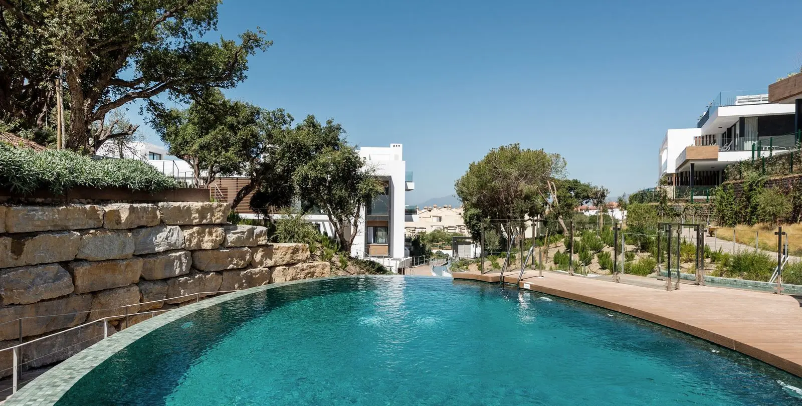 Venta de apartamento en planta baja en Artola 27
