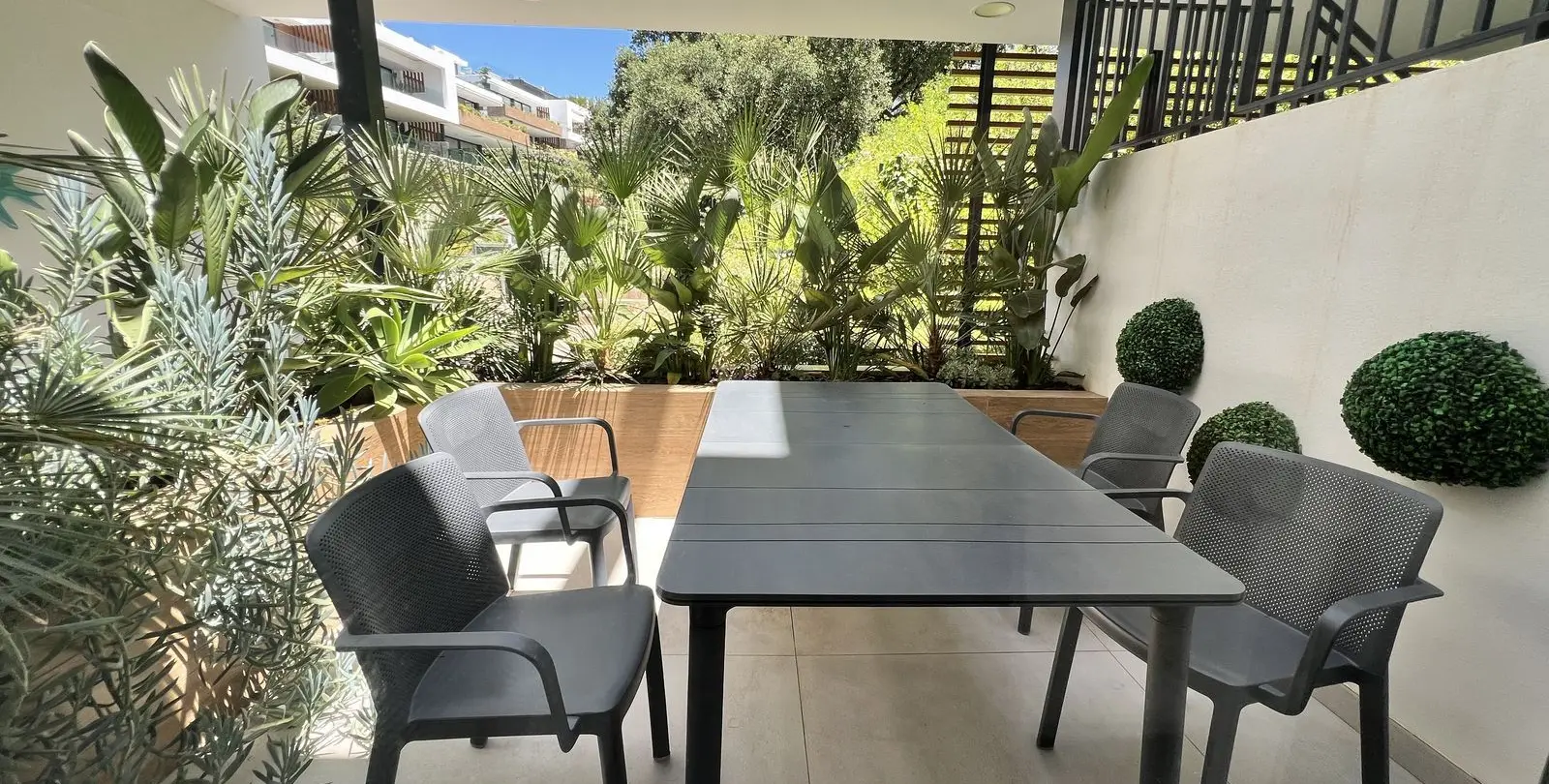 Venta de apartamento en planta baja en Artola 41
