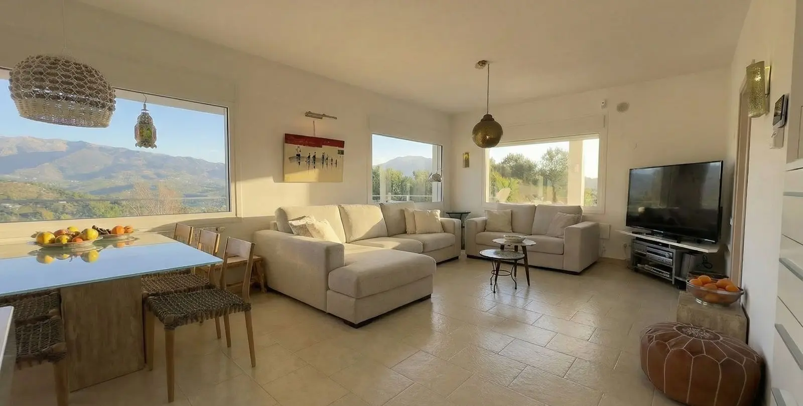 Venta de villa independiente en Guaro 7