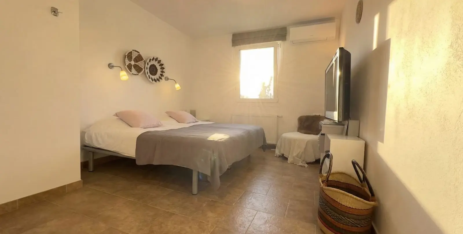 Venta de villa independiente en Guaro 23