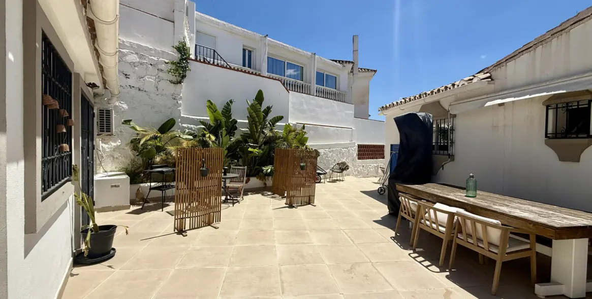 Продажа  отдельно стоящей виллы в Nueva Andalucía 7