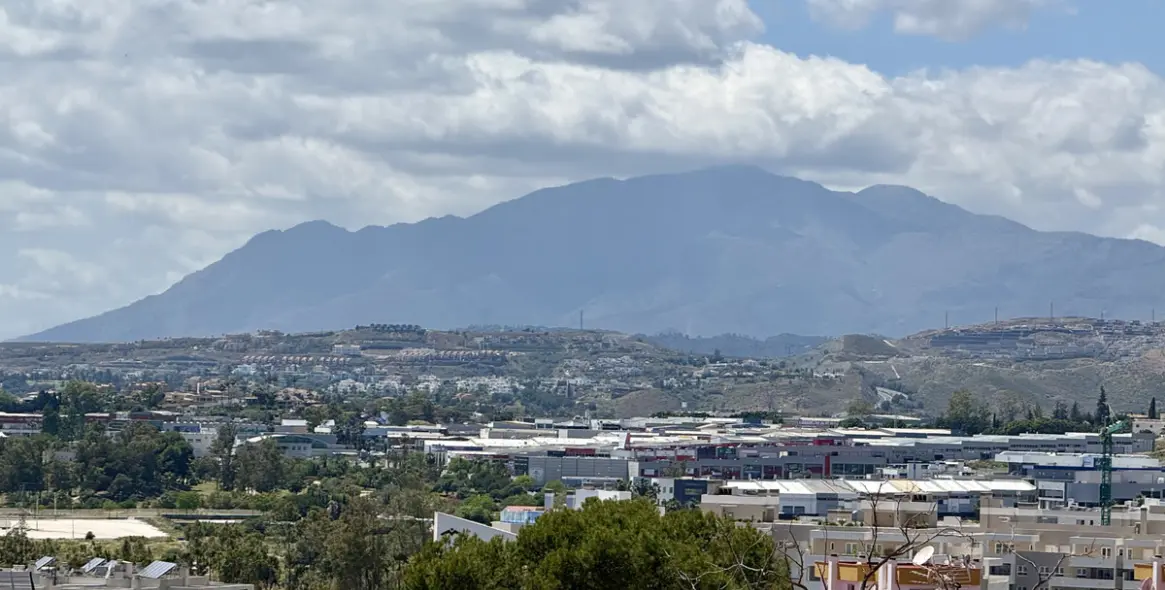 Продажа  отдельно стоящей виллы в Nueva Andalucía 23