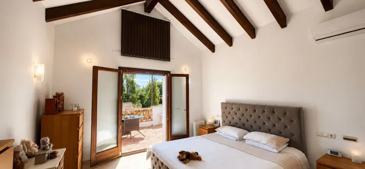 Sale of detached villa in Mijas Golf 3