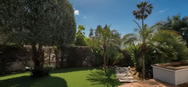 Sale of detached villa in Mijas Golf 4