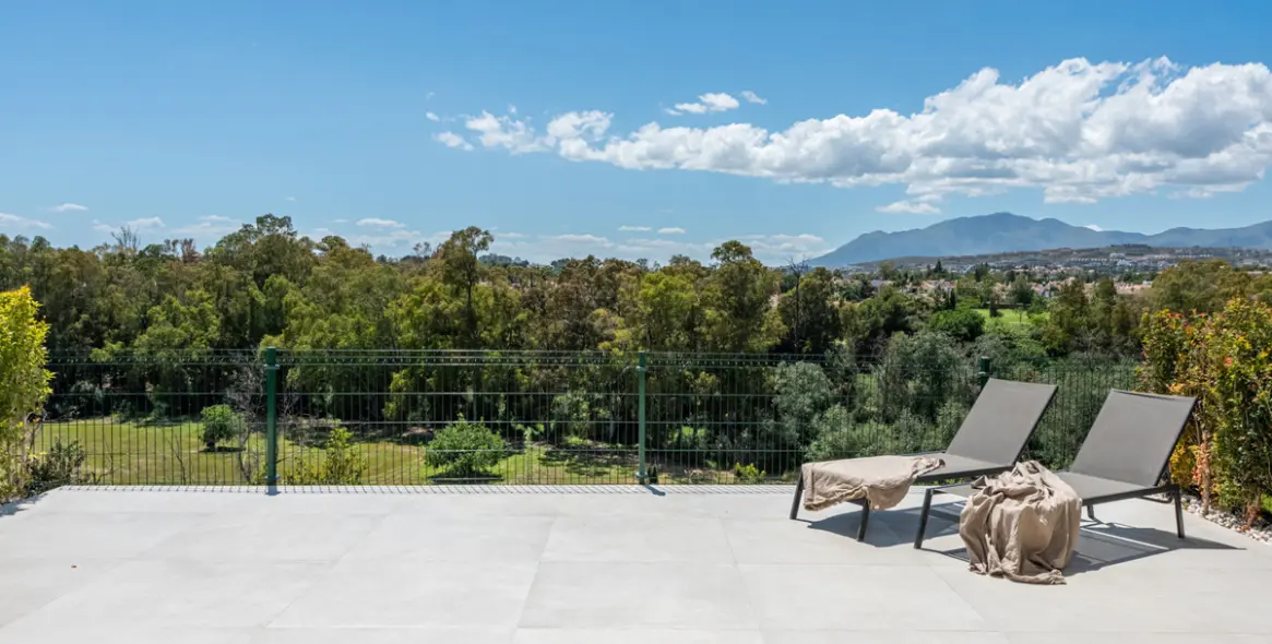 Venta de casa pareada en San Pedro de Alcántara 14