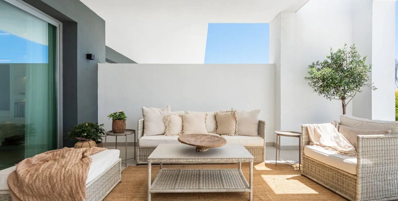 Venta de casa pareada en San Pedro de Alcántara 13