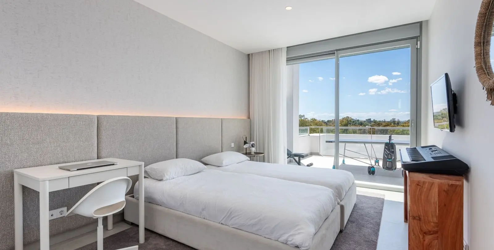 Venta de casa pareada en San Pedro de Alcántara 18