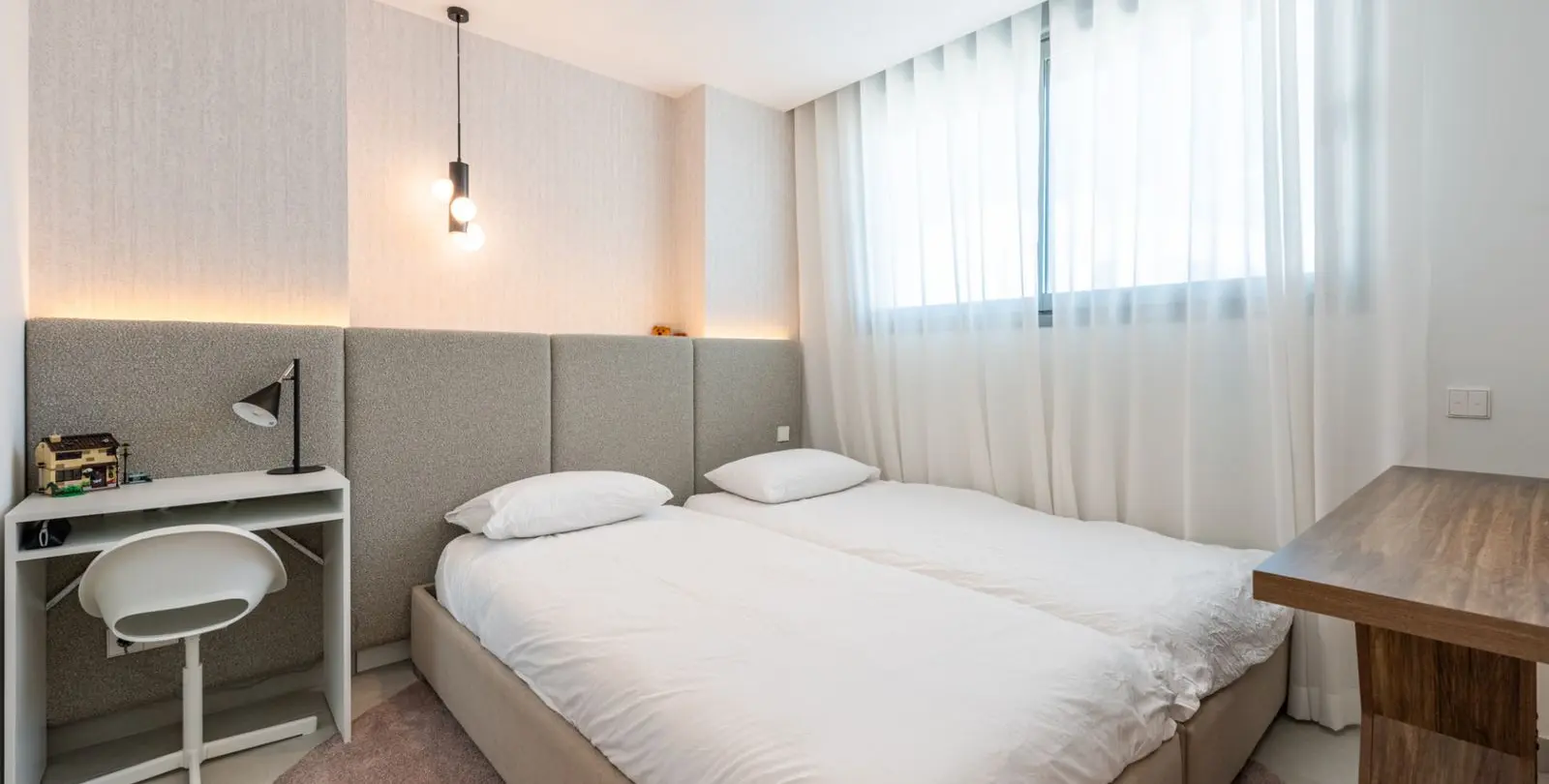Venta de casa pareada en San Pedro de Alcántara 20