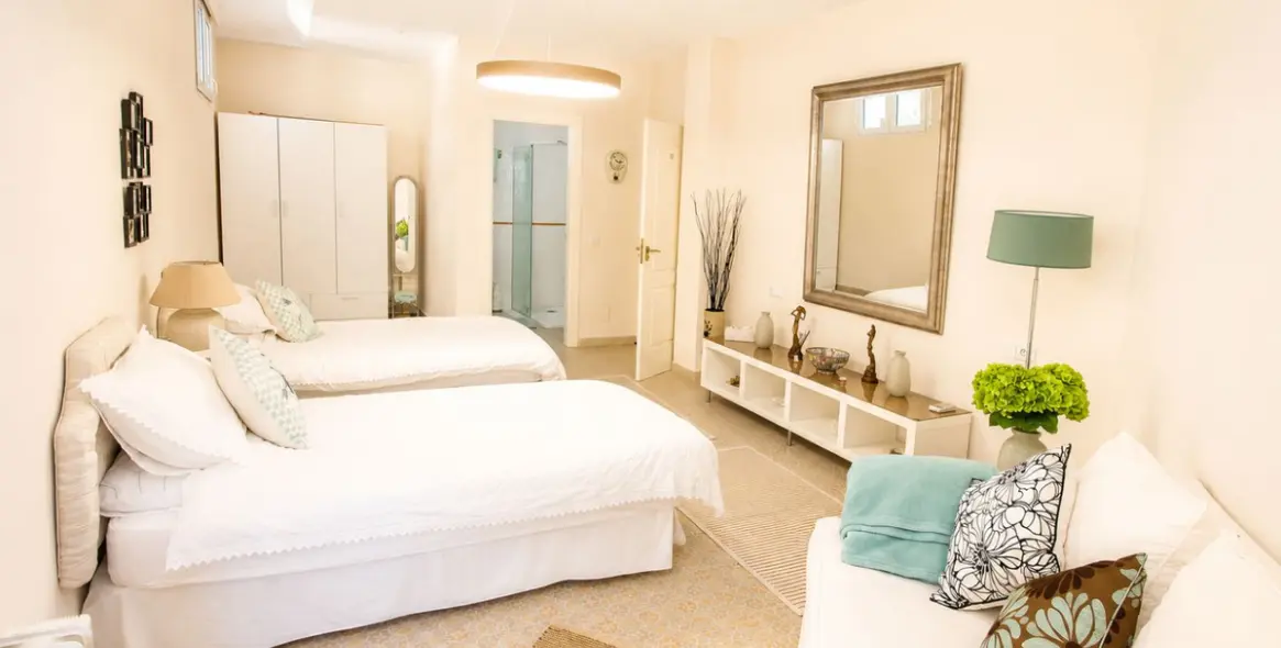 Sale of detached villa in Sierrezuela 26