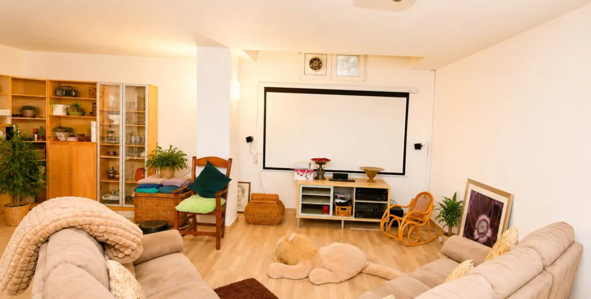Sale of detached villa in Sierrezuela 37