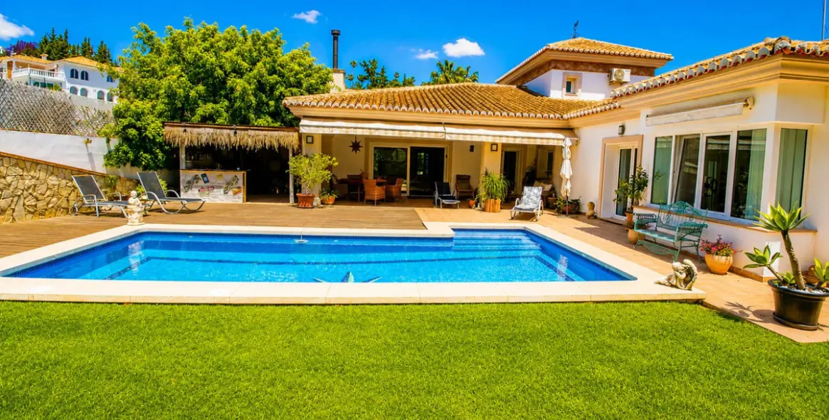 Sale of detached villa in Sierrezuela 58