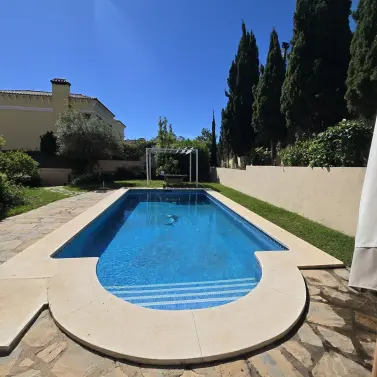 Venta de casa pareada en Guadalmina Alta