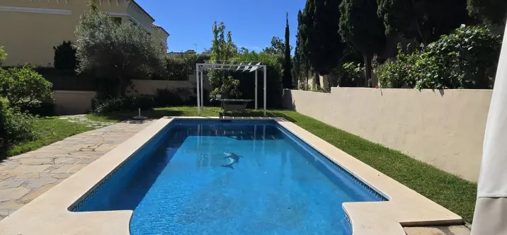 Venta de casa pareada en Guadalmina Alta 3