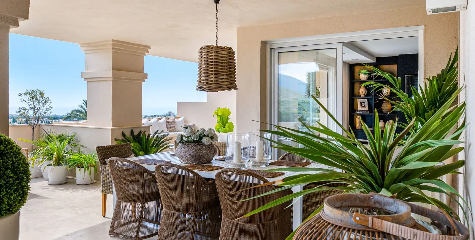 Sale of middle floor apartment in Nueva Andalucía 6