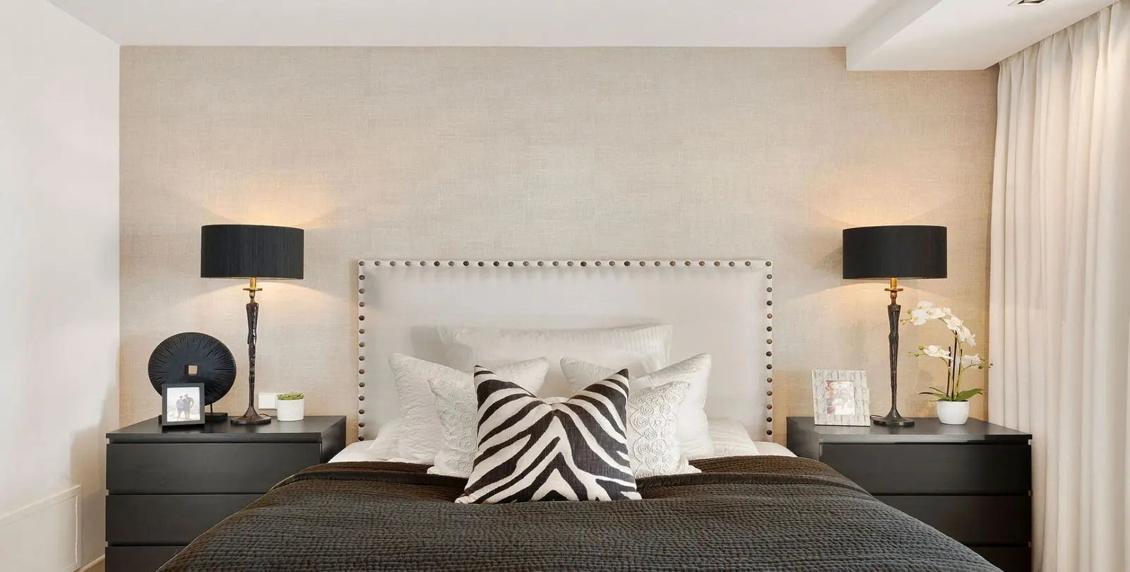 Sale of middle floor apartment in Nueva Andalucía 16
