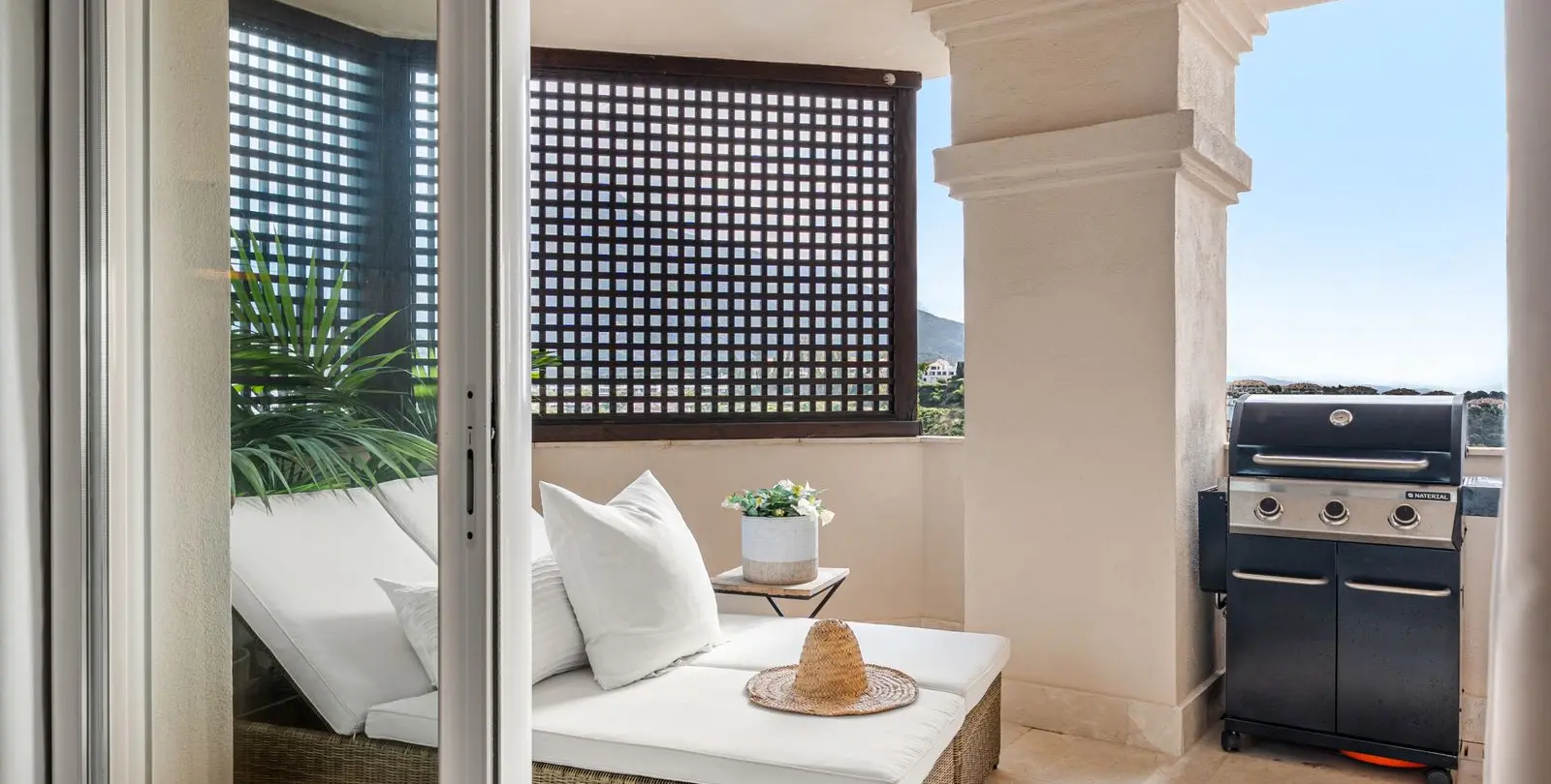 Sale of middle floor apartment in Nueva Andalucía 37