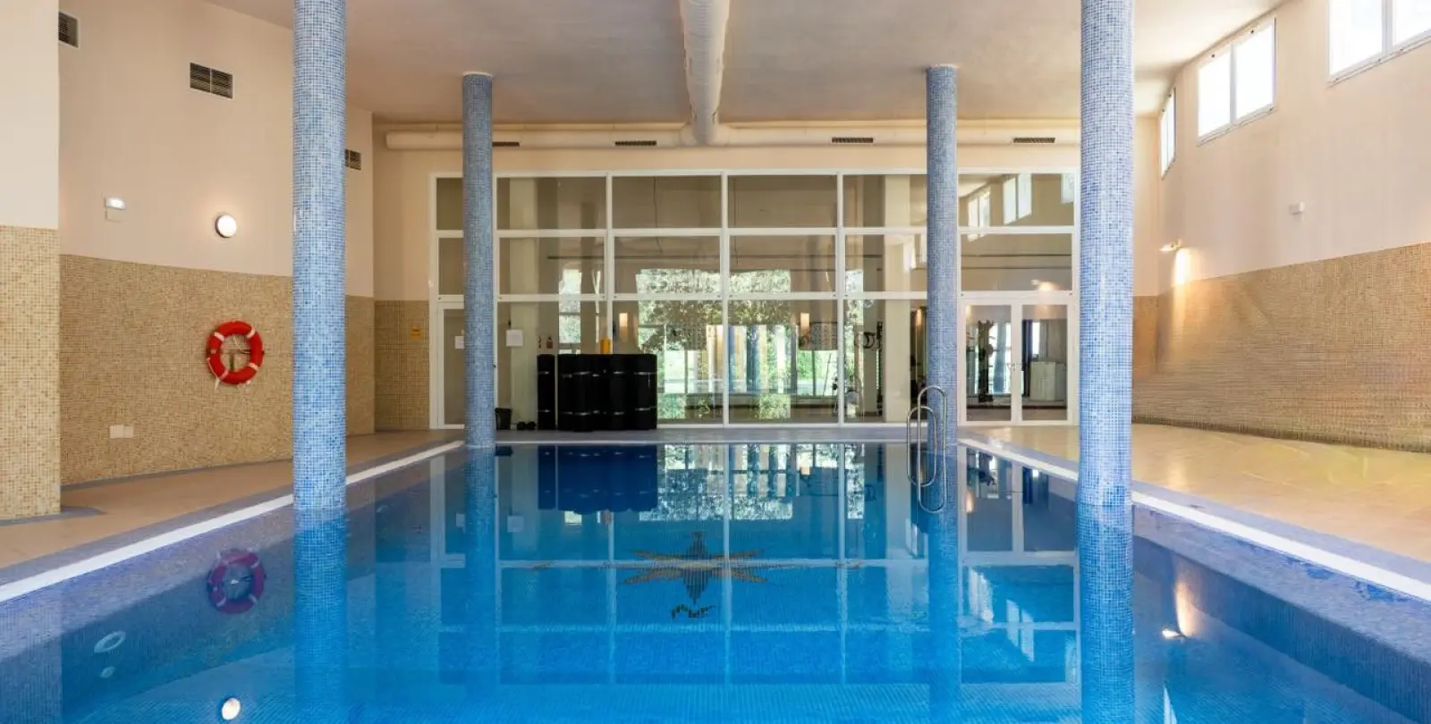Sale of middle floor apartment in Nueva Andalucía 43