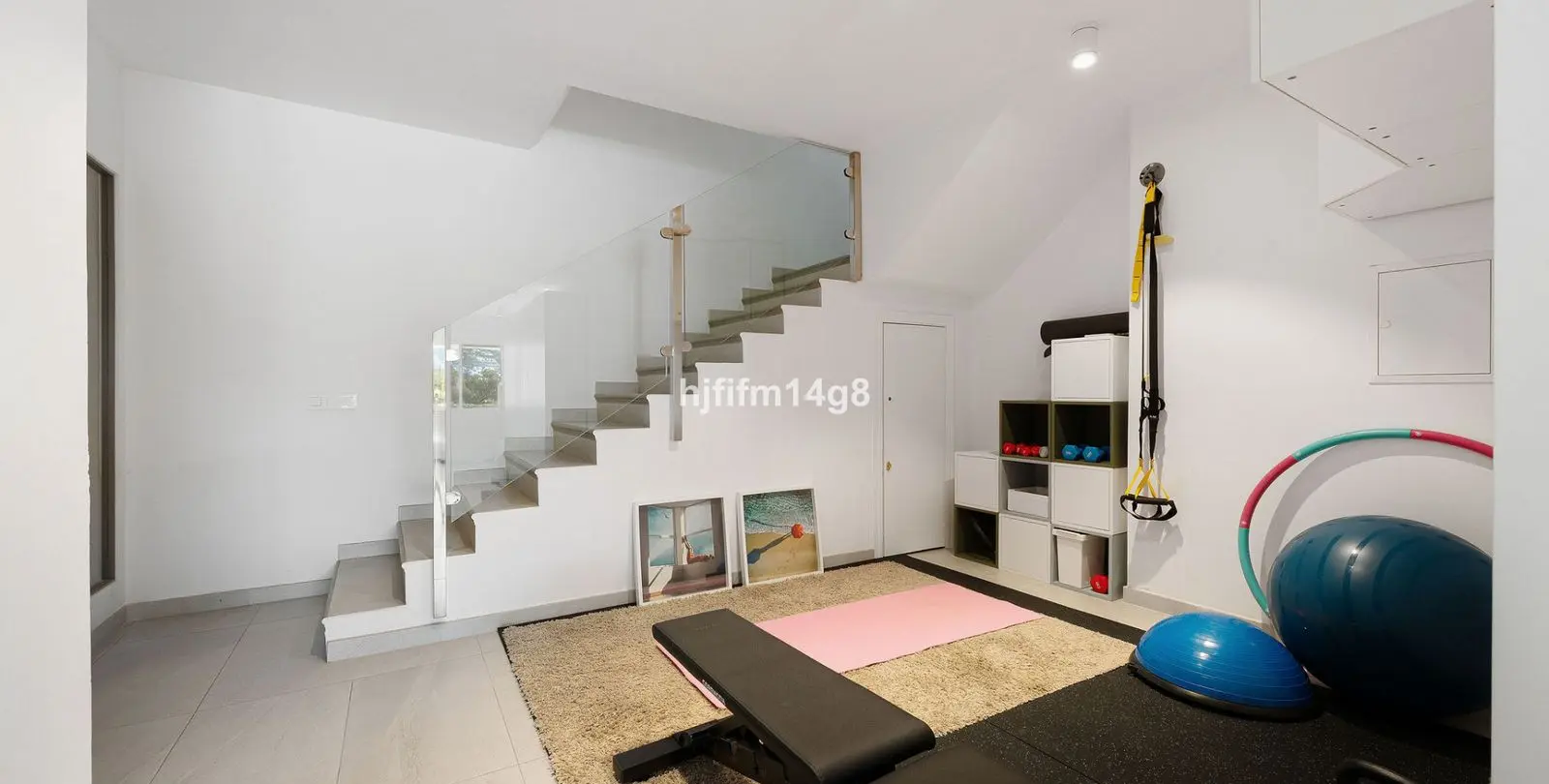 Sale of detached villa in La Campana 24