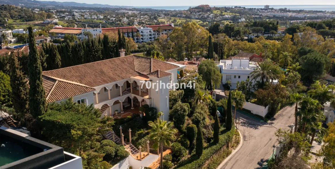 Sale of detached villa in Benahavís 5