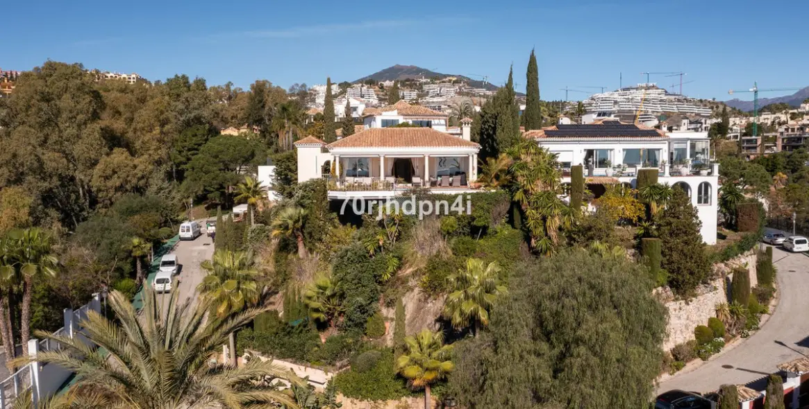 Sale of detached villa in Benahavís 9