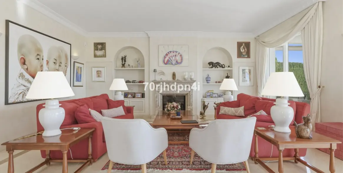 Sale of detached villa in Benahavís 11