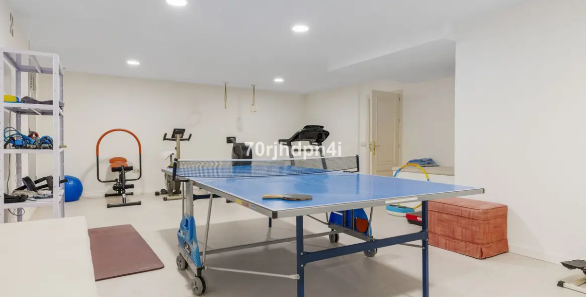 Sale of detached villa in Benahavís 21