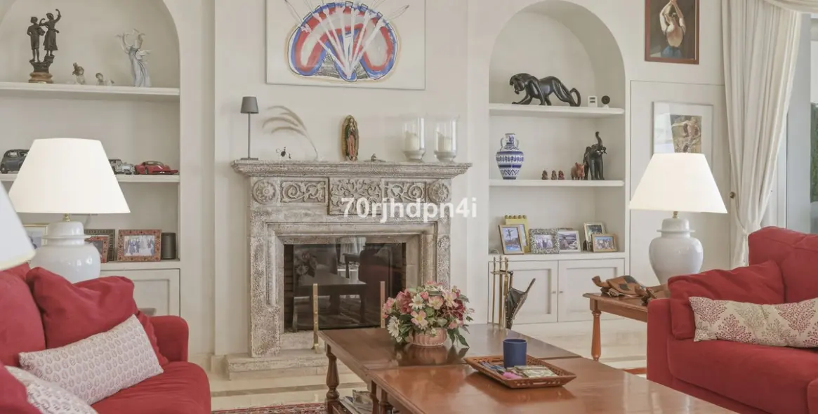 Sale of detached villa in Benahavís 50