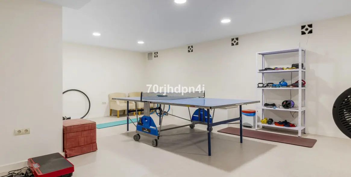 Sale of detached villa in Benahavís 51