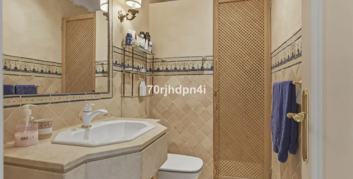 Sale of detached villa in Benahavís 59