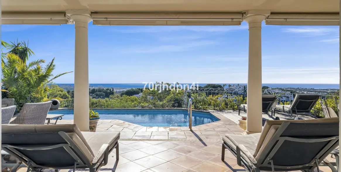 Sale of detached villa in Benahavís 83