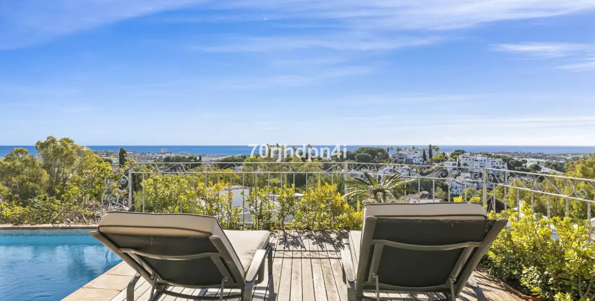 Sale of detached villa in Benahavís 100