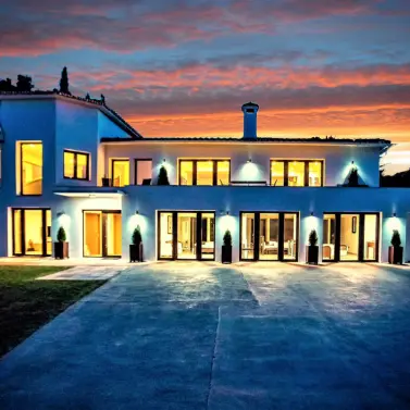Sale of detached villa in San Pedro de Alcántara