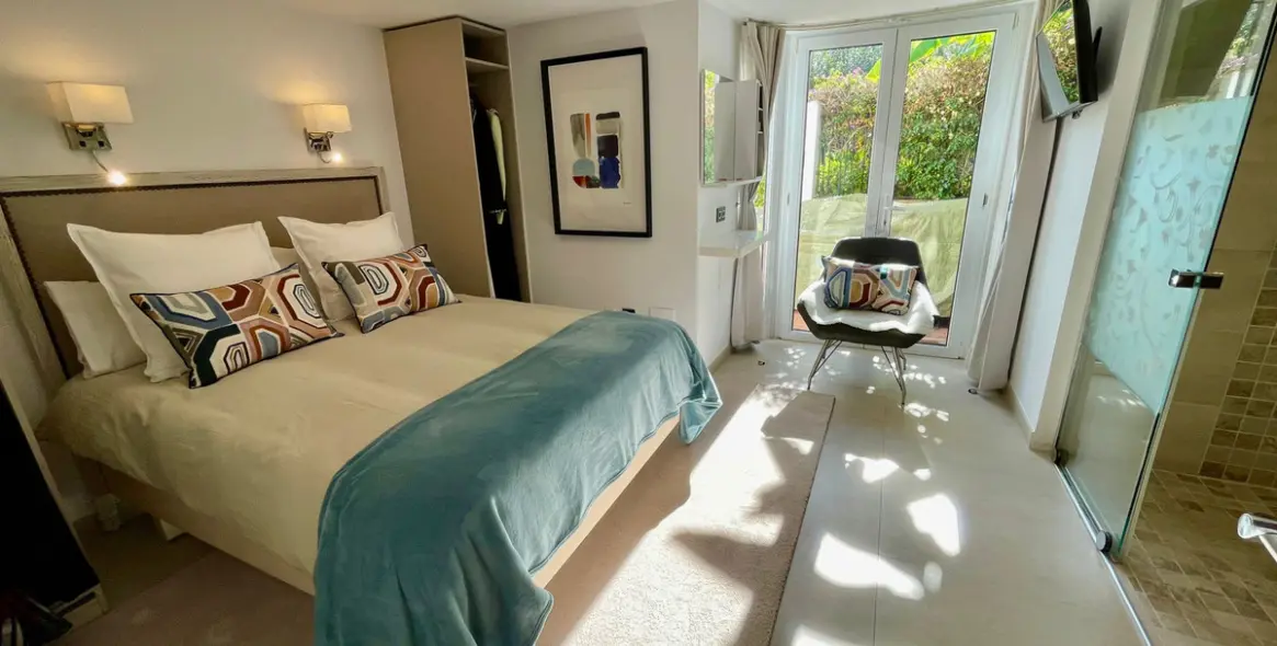 Sale of detached villa in San Pedro de Alcántara 58