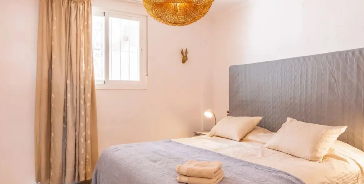 Long-term rent of middle floor apartment in Nueva Andalucía 9