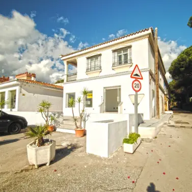 Долгосрочная аренда магазина в Elviria