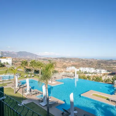 Long-term rent of middle floor apartment in Calanova Golf