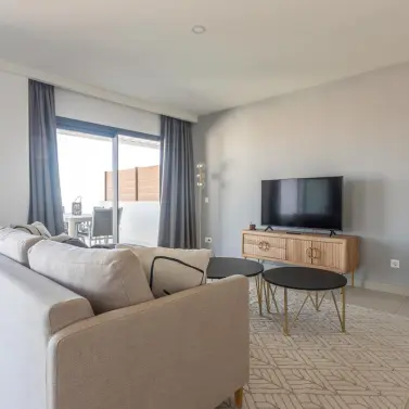 Long-term rent of middle floor apartment in Calanova Golf