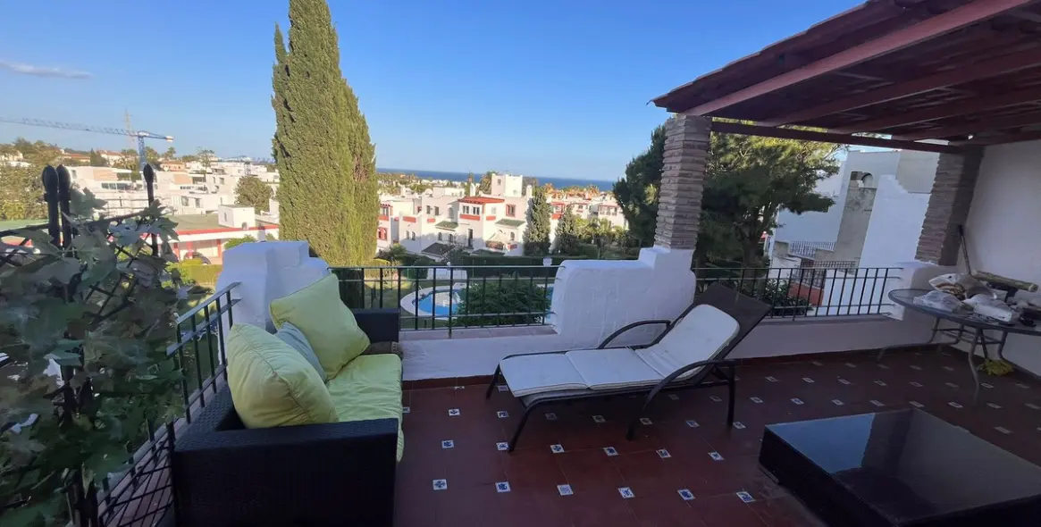 Long-term rent of townhouse in Estepona 2