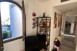 Image 4 thumb