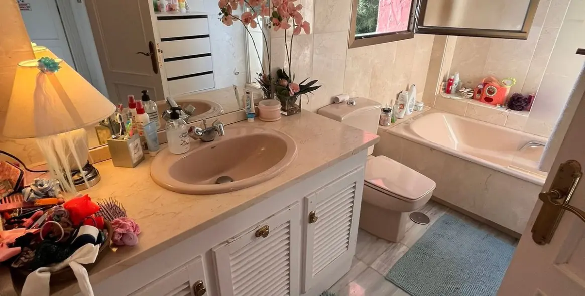 Long-term rent of townhouse in Estepona 8