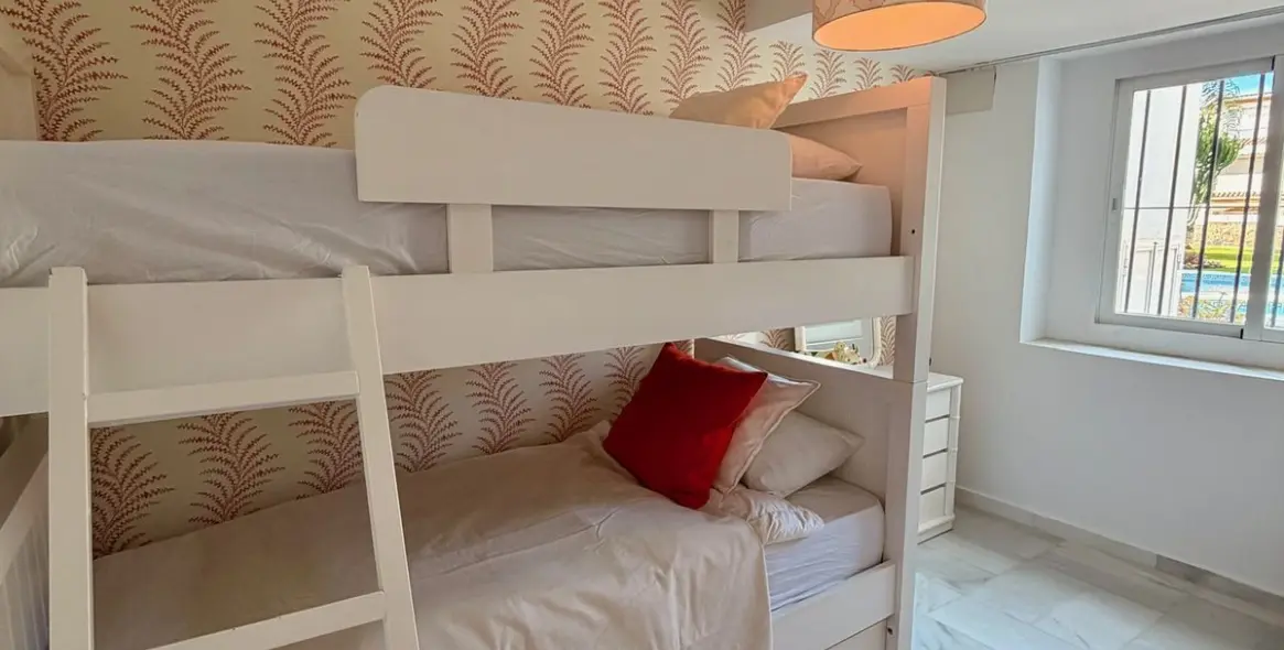 Alquiler a largo plazo de apartamento en planta baja en Marbella 13